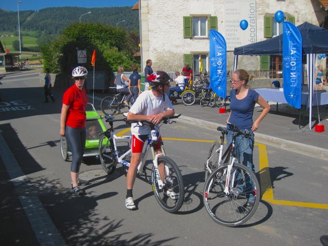 V2R2013-14.jpg V2R2013-14.jpg