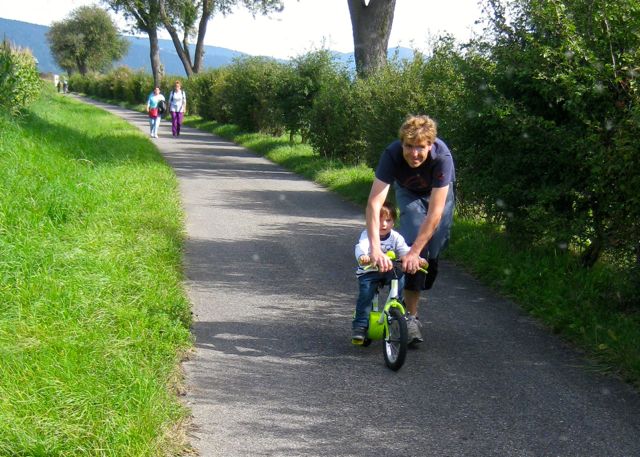 V2R2013-4.jpg V2R2013-4.jpg