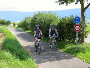 V2R-Bouge-2014-01.jpg V2R-Bouge-2014-01.jpg