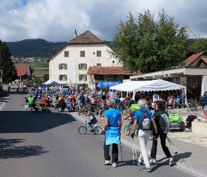 13-Cantine-Fontaines.jpg 13-Cantine-Fontaines.jpg